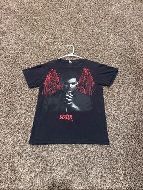 Dexter tee